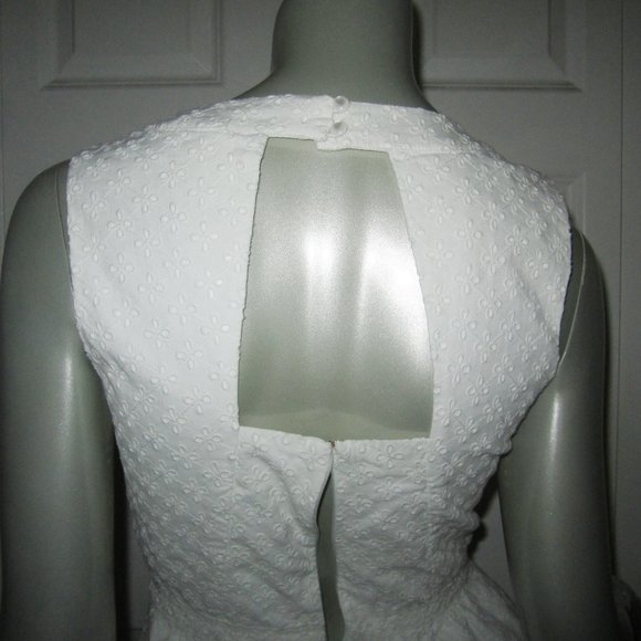 VINEYARD VINES White Eyelet Sleeveless Lined Dress - Picture 6 of 8